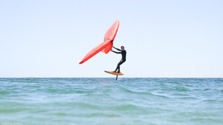 Progressez en wingfoil pendant votre séjour à Dakhla