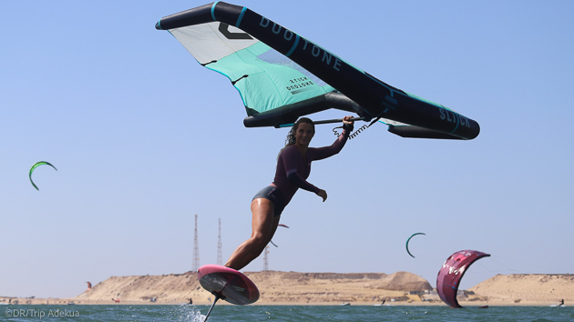 Découvrez le wingfoil et progressez pendant votre séjour à Dakhla