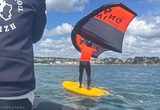 Découvrez le wing foil en Bretagne - voyages adékua