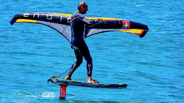 Découvrez et progresser dans la pratique du wingfoil à Lanzarote