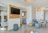 Votre chambre de charme à Giens, sur la plage - voyages adékua